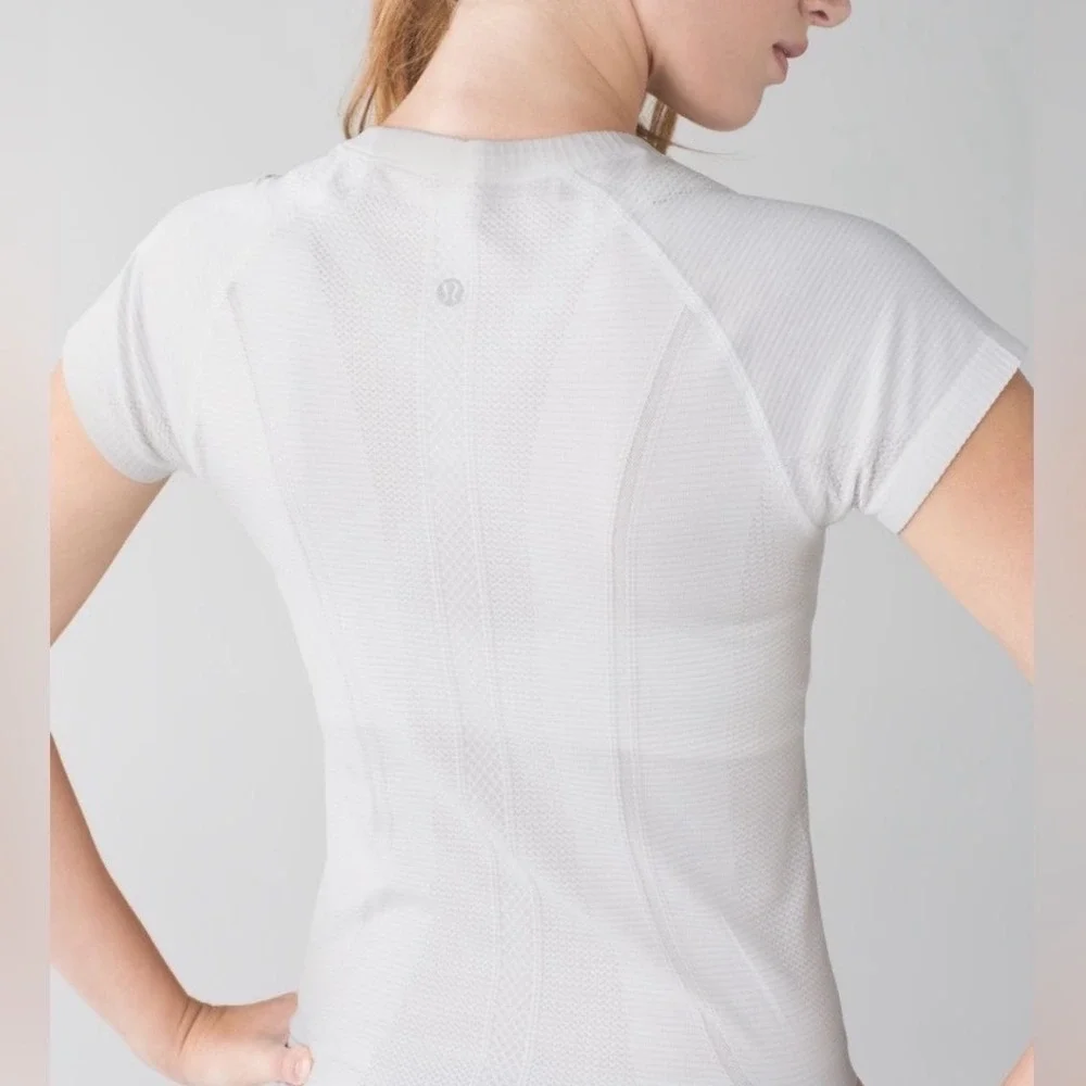 Lululemon‎ Swiftly Tech Short Sleeve White Athletic Top Size 6